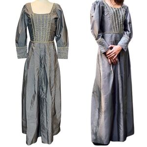 Museum Replicas Limited Medieval Renaissance Dress